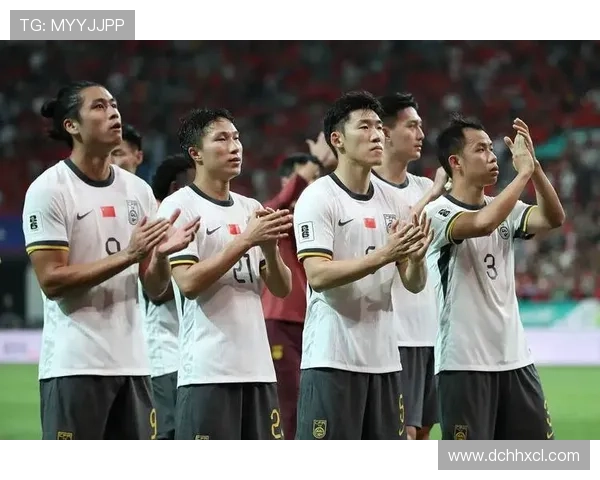 国足首发出炉五后卫新阵型